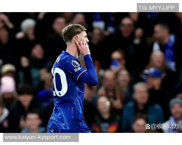 英媒报道维拉切尔西争抢波尔图前锋阿格霍瓦解约金高达1亿欧元