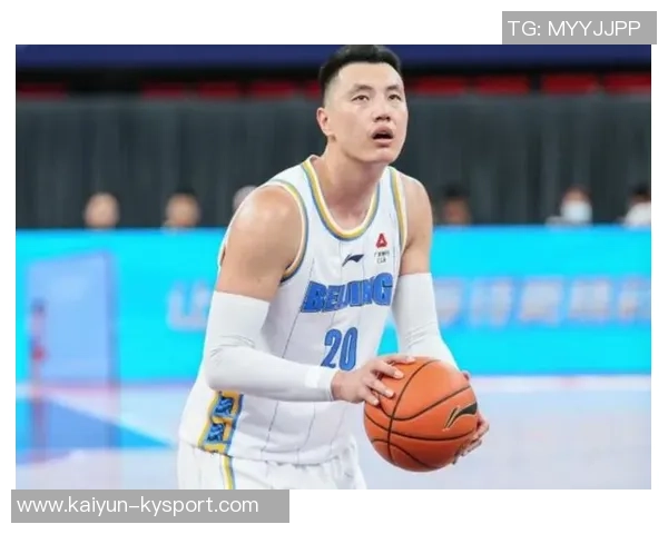 翟晓川坚定信心期待中国男篮调整状态全力以赴迎战下一场比赛